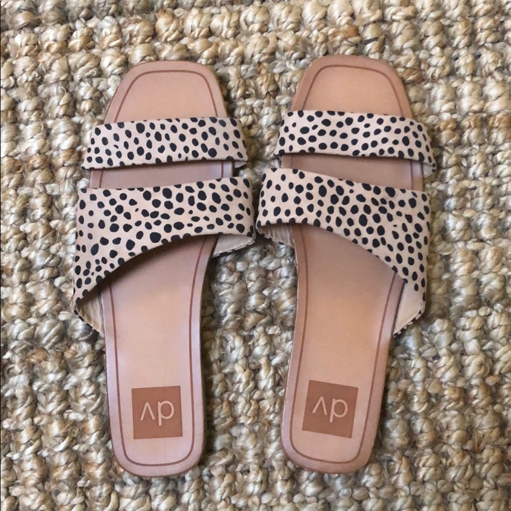 dv for target leopard sandals